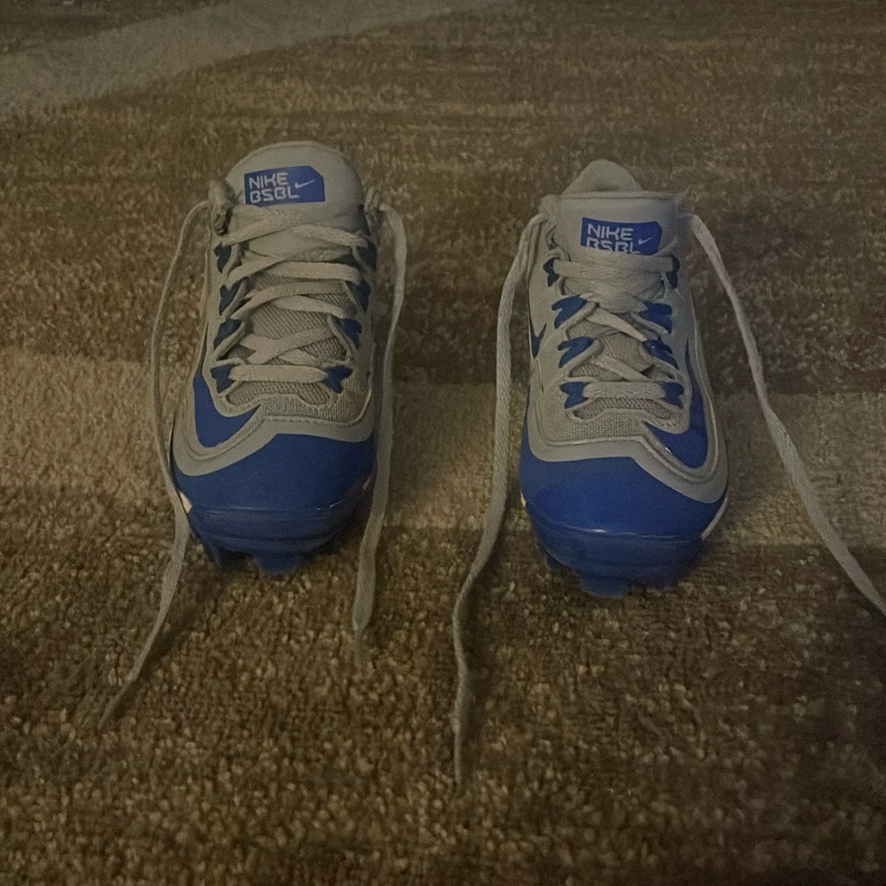 Boys Nike Cleats Blue And White Worn One Season Size 1y